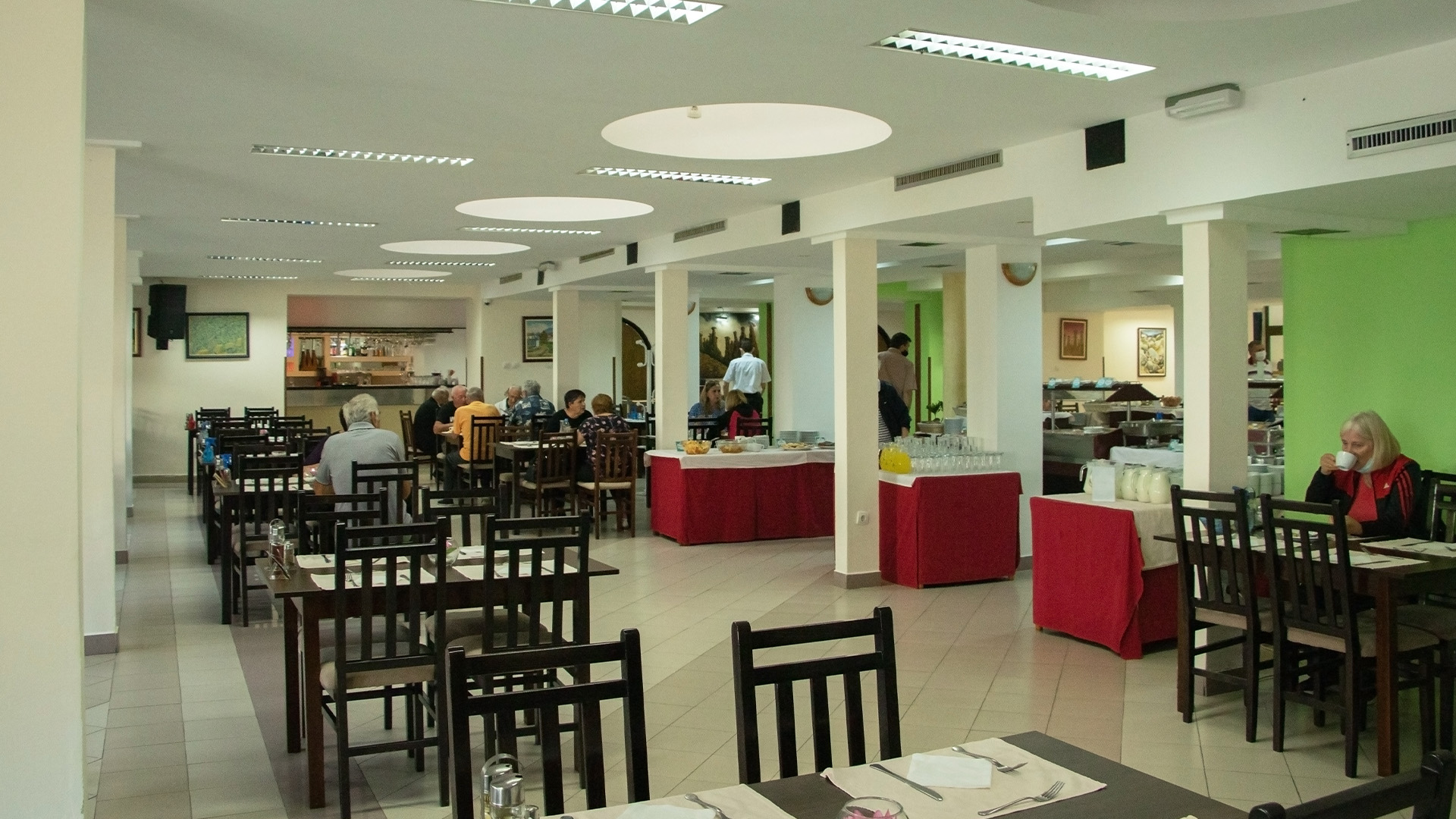 Prolom Banja | Full-board Restaurants