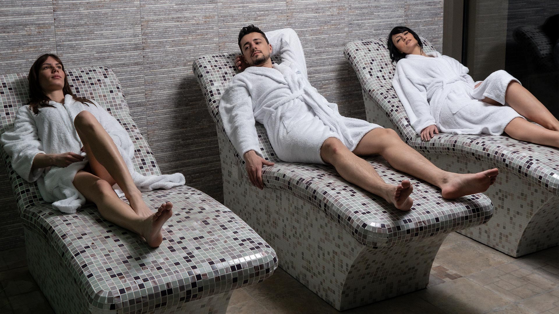 Prolom Banja | Tepidariums